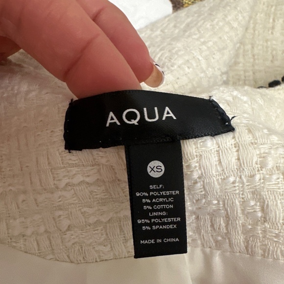 Aqua chanel style blazer - worn once. Size xs - Picture 4 of 4